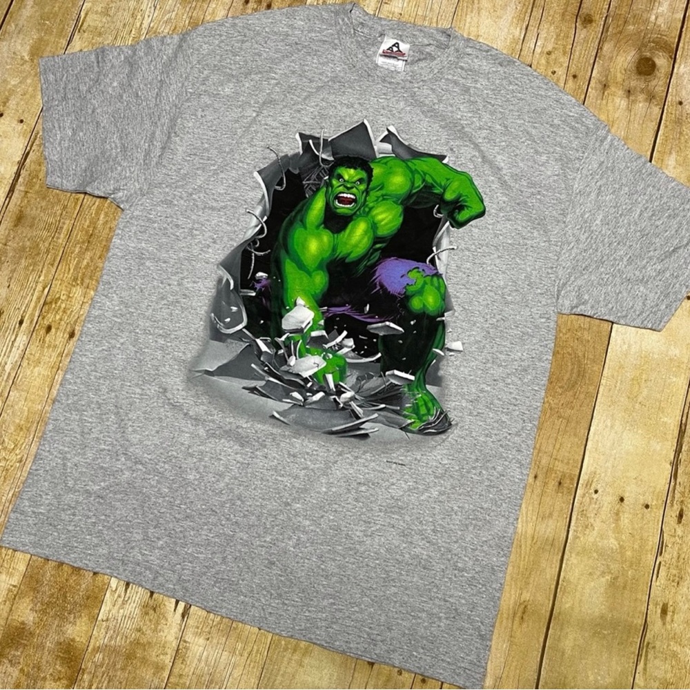 Vintage hulk shirt